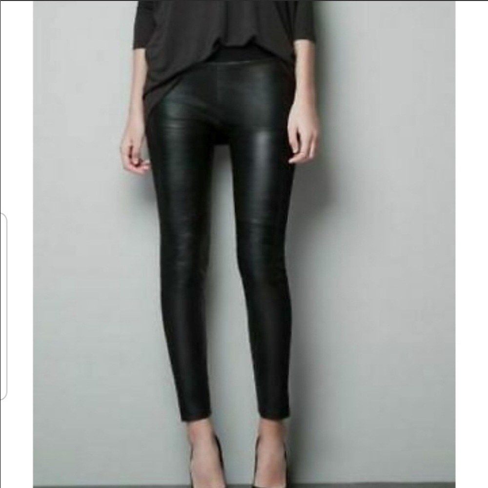 Simply Vera Wang faux leather leggings